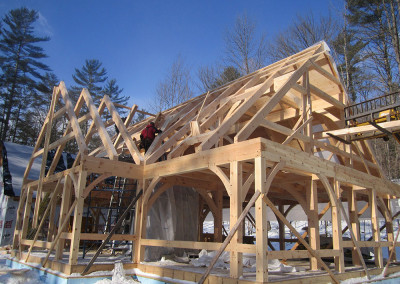 Assembling the timber frame roof